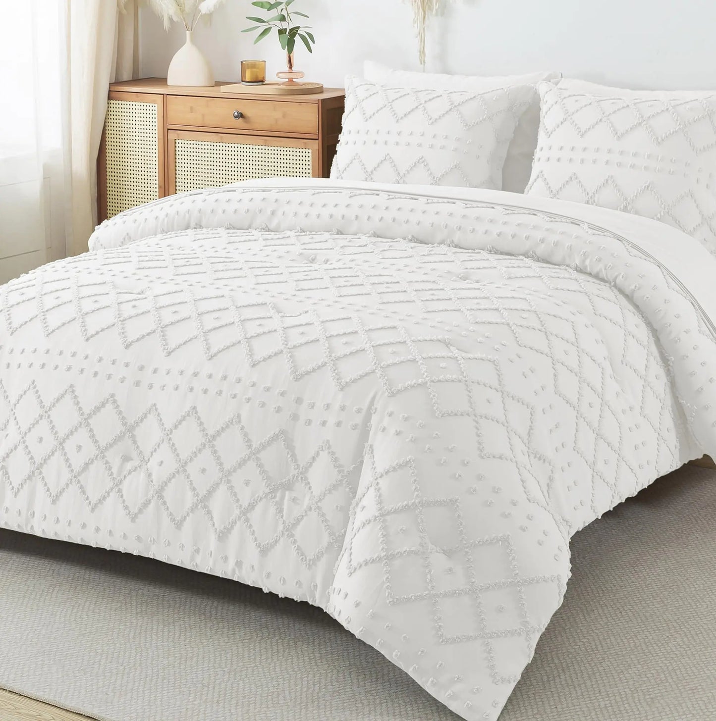 HYLEORY Queen Comforters Set with Sheets White - 7 Pieces Bed in a Bag Queen Chevron Tufted Complete Beddding Sets with Comforter Sheets Pillowcases & Shams